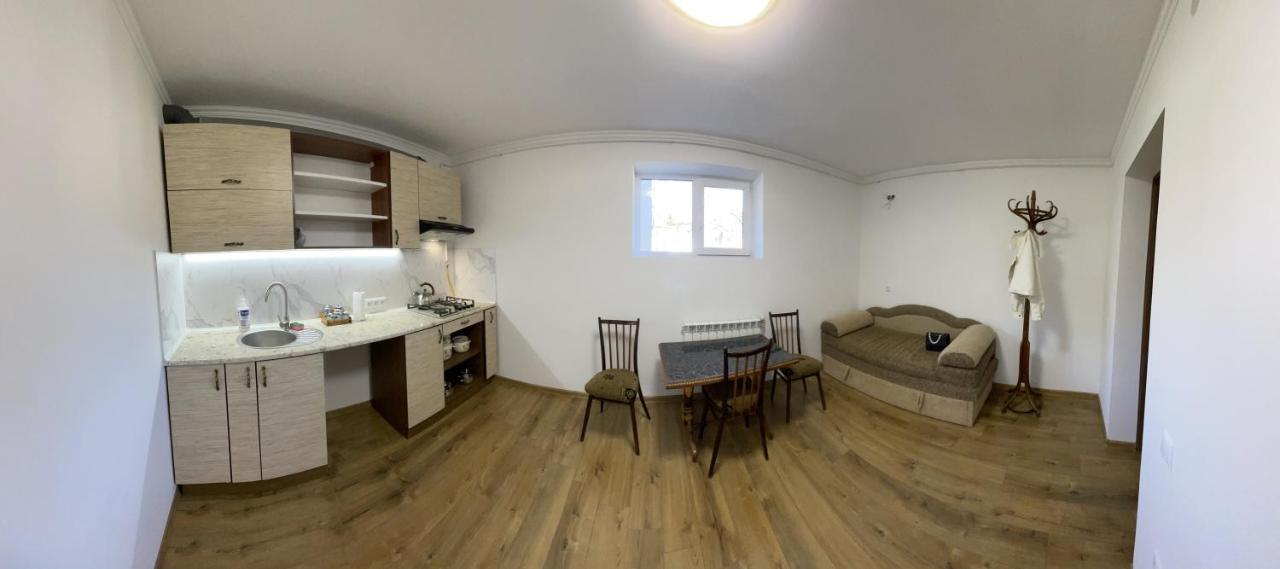 Bed and Breakfast У Михайла Трускавец Экстерьер фото